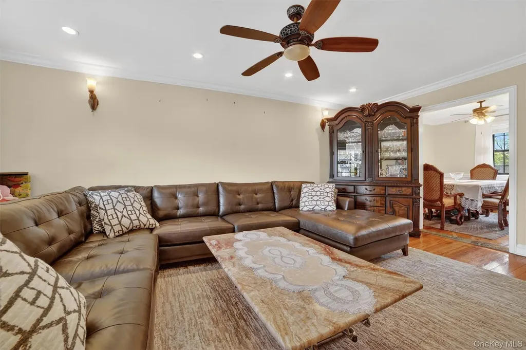 2 Field End Lane Eastchester NY 10709