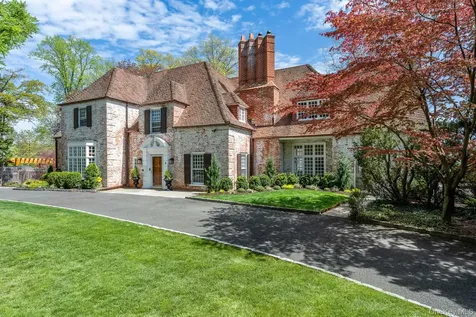 8 Rittenhouse Road Bronxville NY 10708