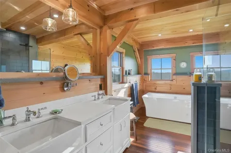 60 Palazzo Lane Highland NY 12528