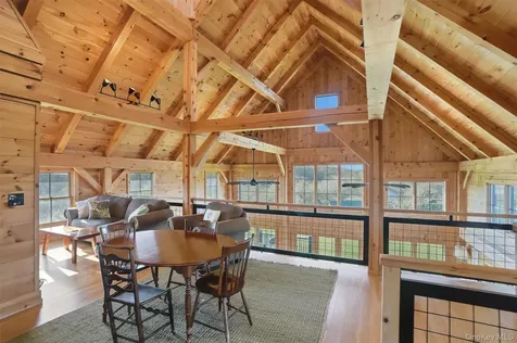 60 Palazzo Lane Highland NY 12528