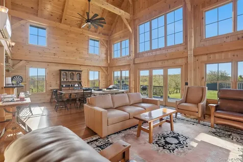 60 Palazzo Lane Highland NY 12528