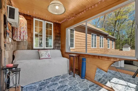 37 Ellen Avenue Mahopac NY 10541