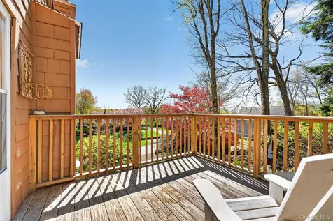 37 Ellen Avenue Mahopac NY 10541
