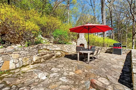 37 Ellen Avenue Mahopac NY 10541