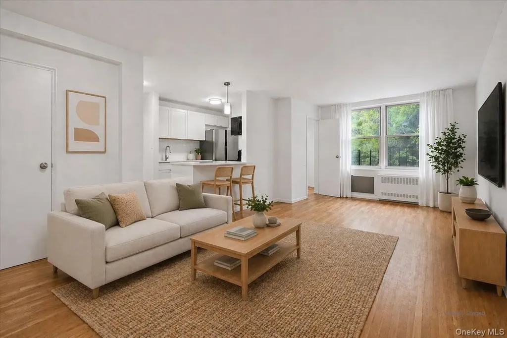5425 Valles Avenue Bronx NY 10471