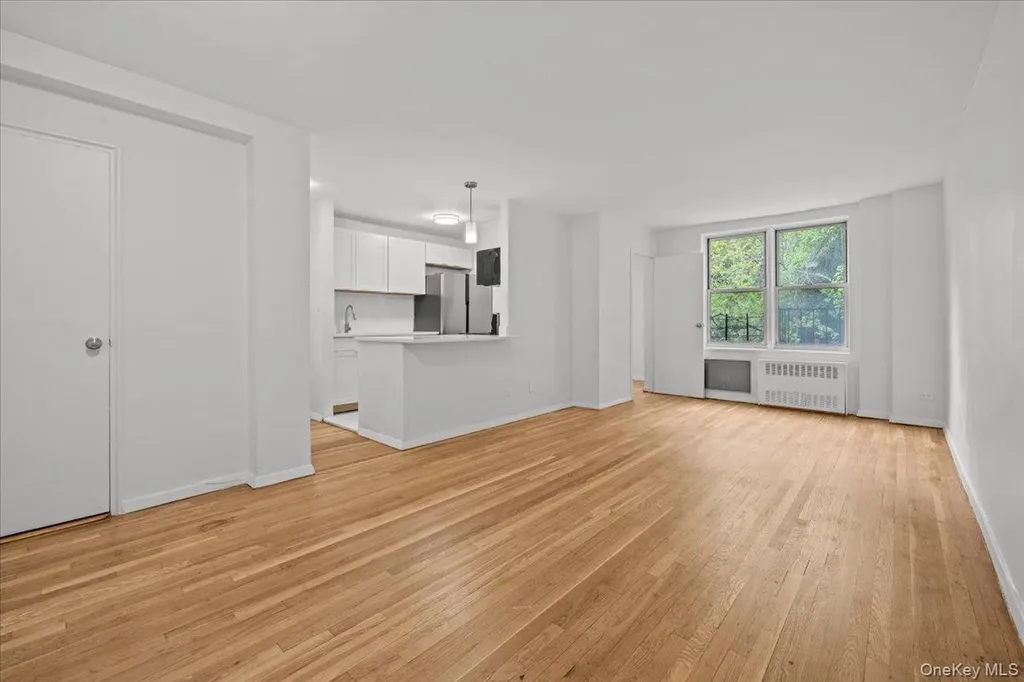 5425 Valles Avenue Bronx NY 10471