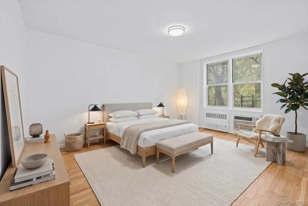 5425 Valles Avenue Bronx NY 10471