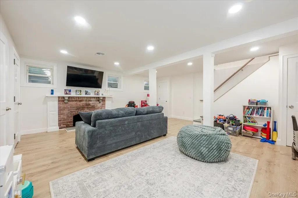 55 Hickory Road Rocky Point NY 11778