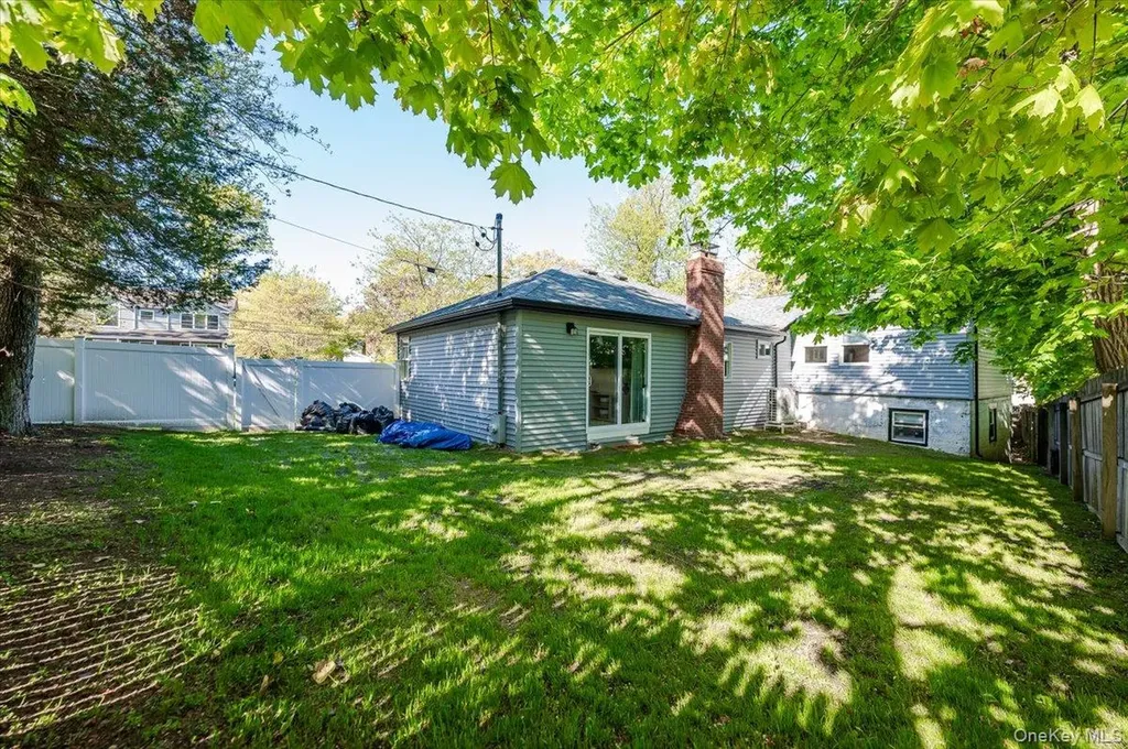 55 Hickory Road Rocky Point NY 11778