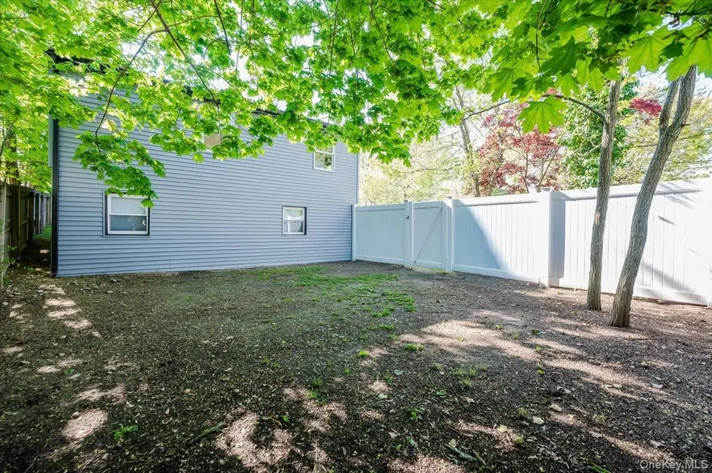 55 Hickory Road Rocky Point NY 11778