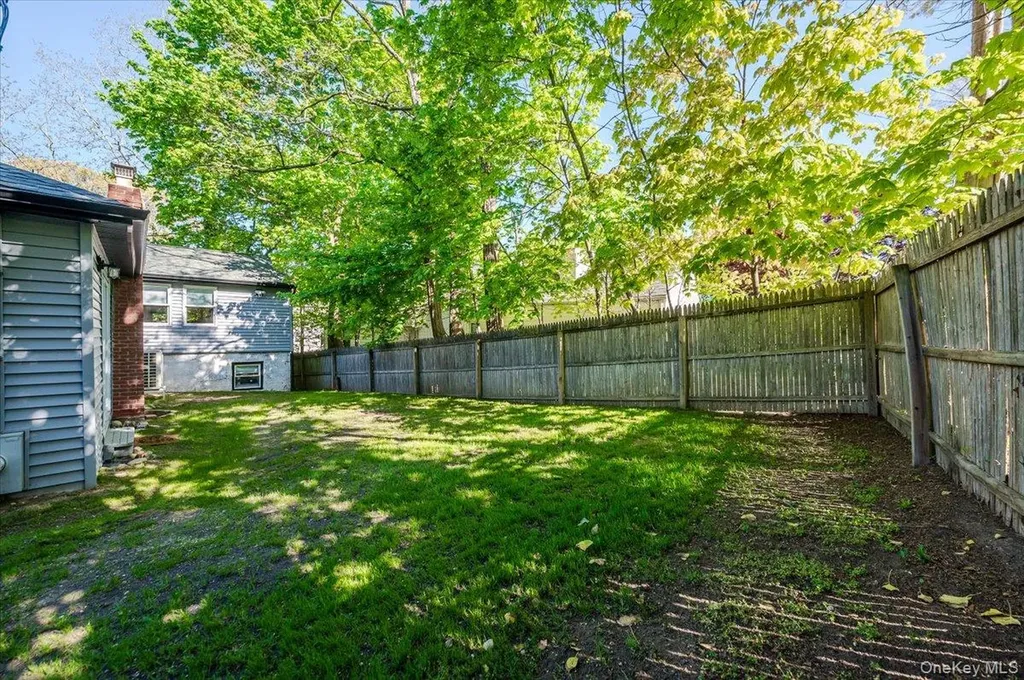 55 Hickory Road Rocky Point NY 11778