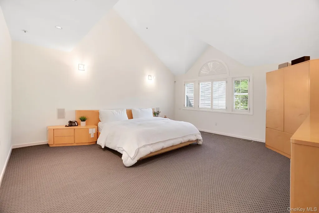 19 Clubhouse Lane Scarsdale NY 10583
