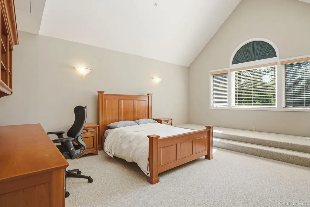 19 Clubhouse Lane Scarsdale NY 10583