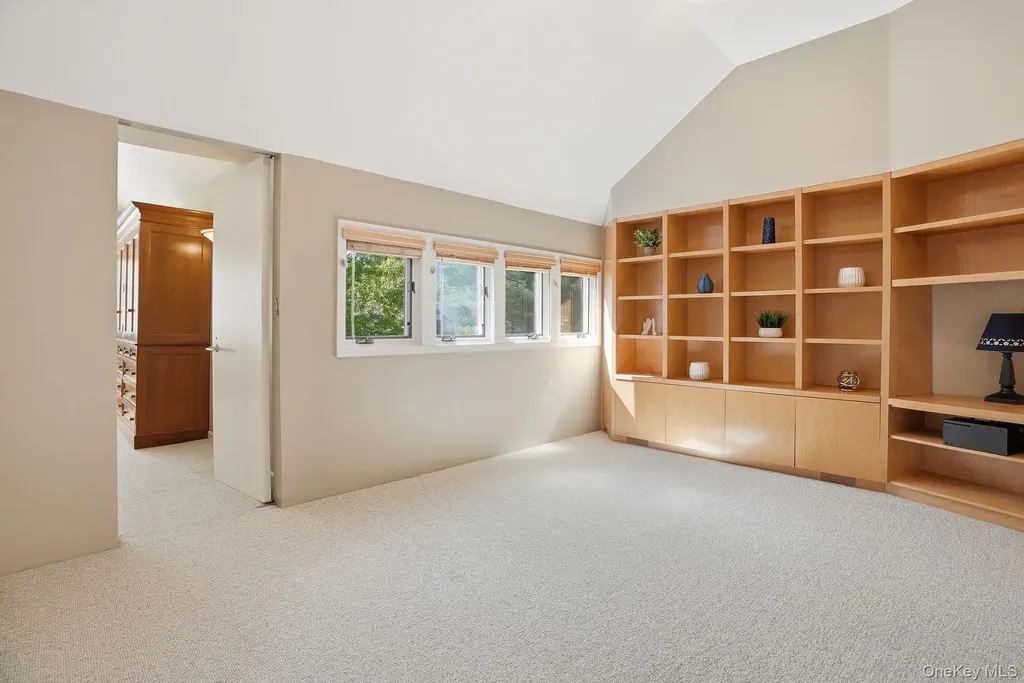 19 Clubhouse Lane Scarsdale NY 10583