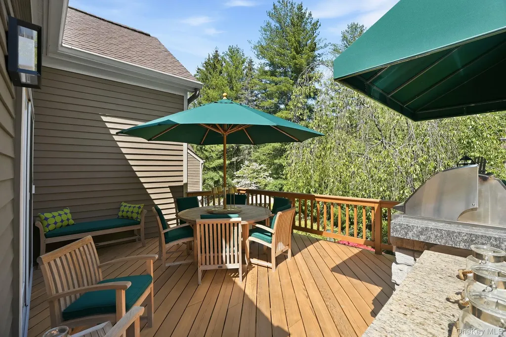 19 Clubhouse Lane Scarsdale NY 10583