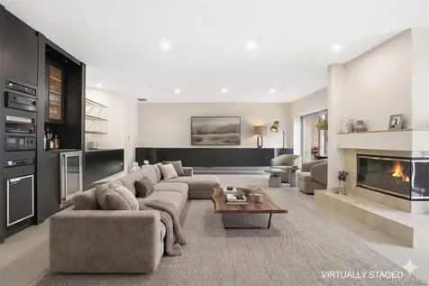 19 Clubhouse Lane Scarsdale NY 10583