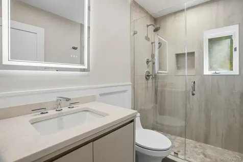 19 Clubhouse Lane Scarsdale NY 10583