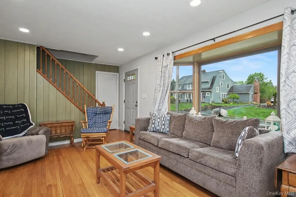 24 Convent Road Nanuet NY 10954