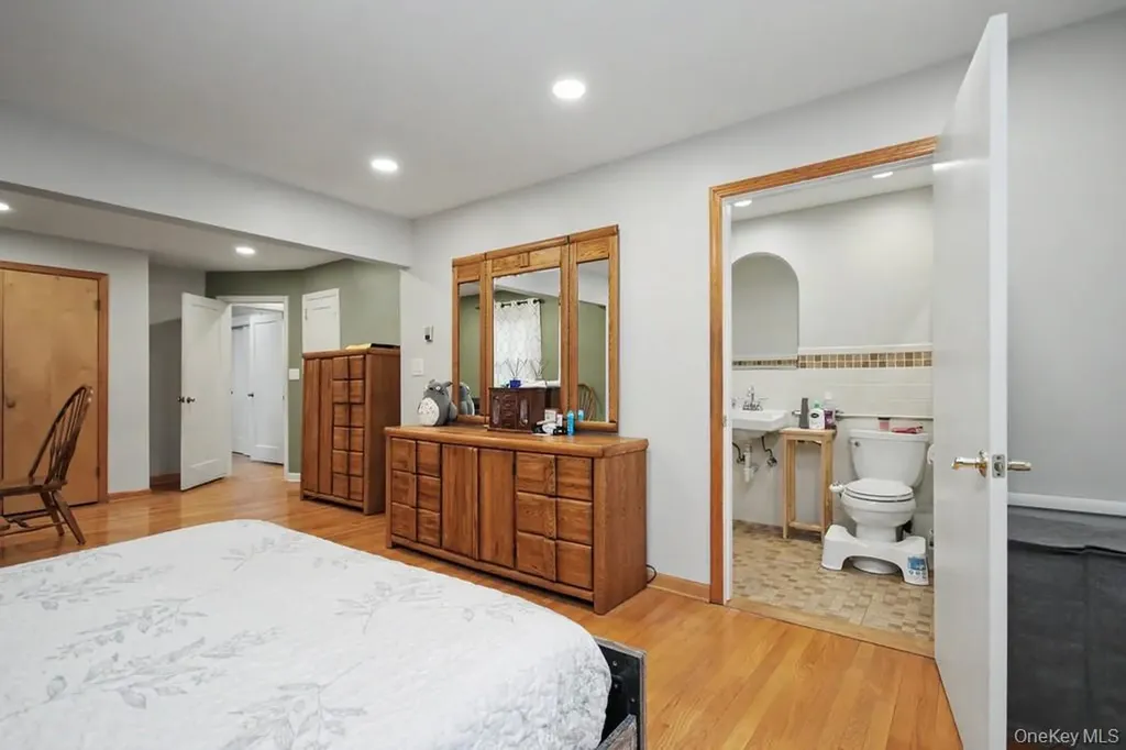 24 Convent Road Nanuet NY 10954
