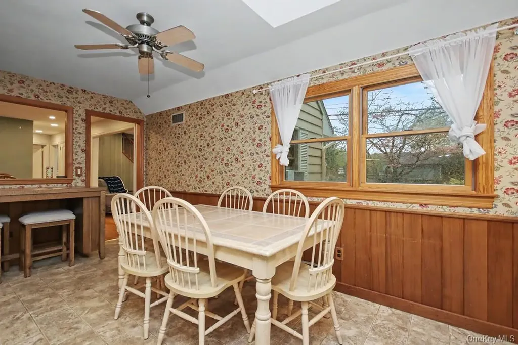 24 Convent Road Nanuet NY 10954
