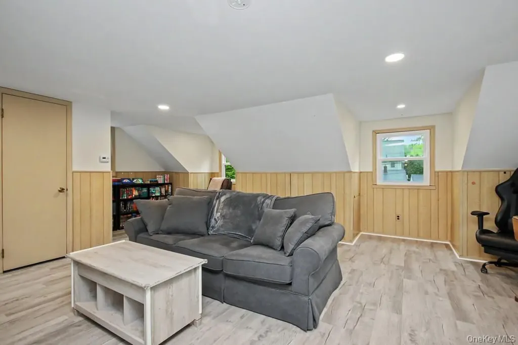 24 Convent Road Nanuet NY 10954