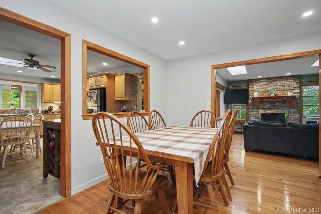 24 Convent Road Nanuet NY 10954
