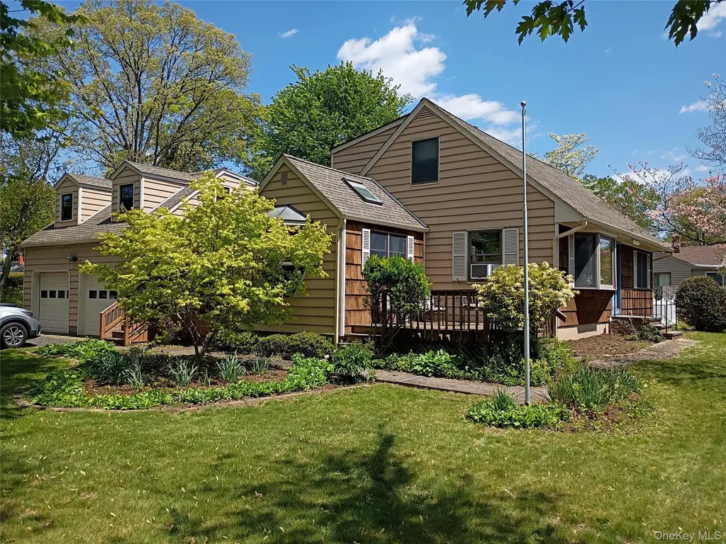 24 Convent Road Nanuet NY 10954