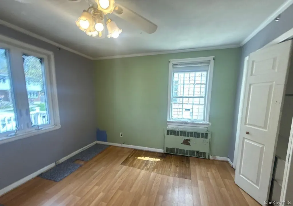 41 Avalon Road Hewlett NY 11557