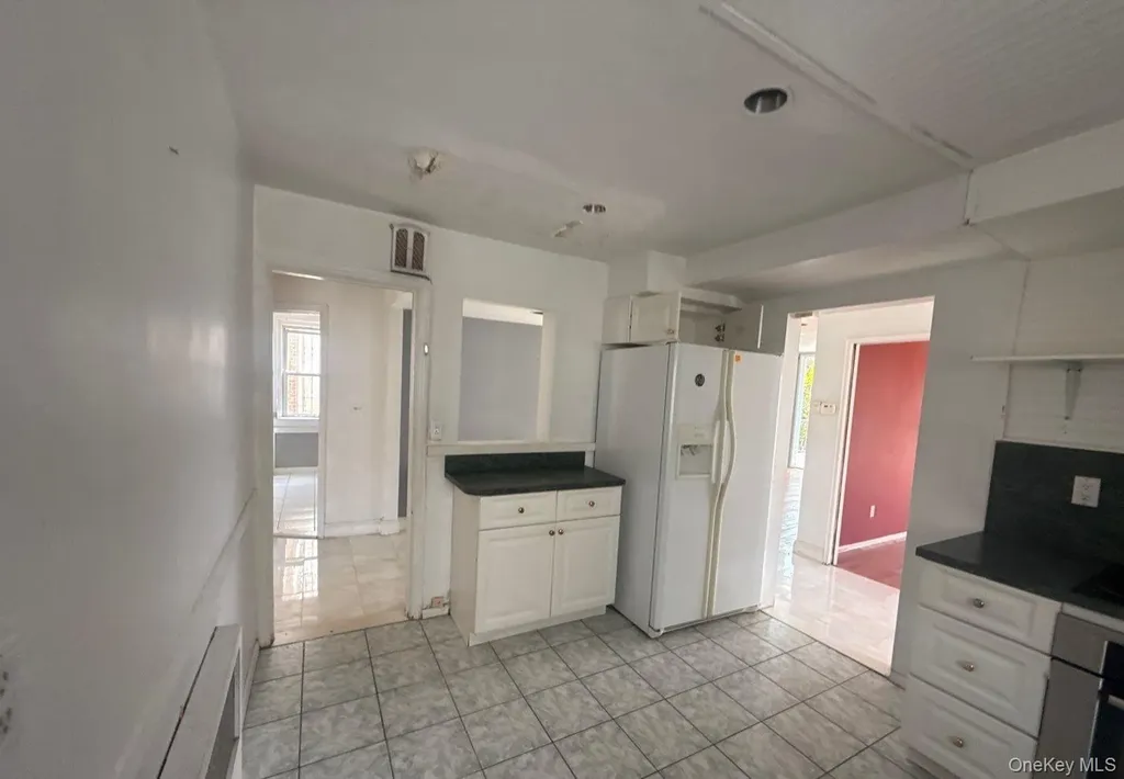 41 Avalon Road Hewlett NY 11557