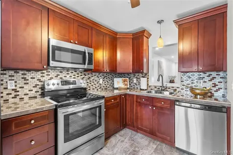 503 Twin Brook Court Carmel NY 10512