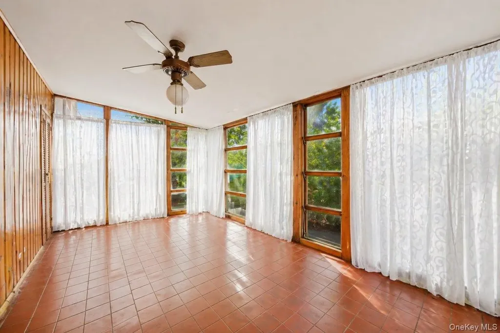 7 Byron Avenue Yonkers NY 10704