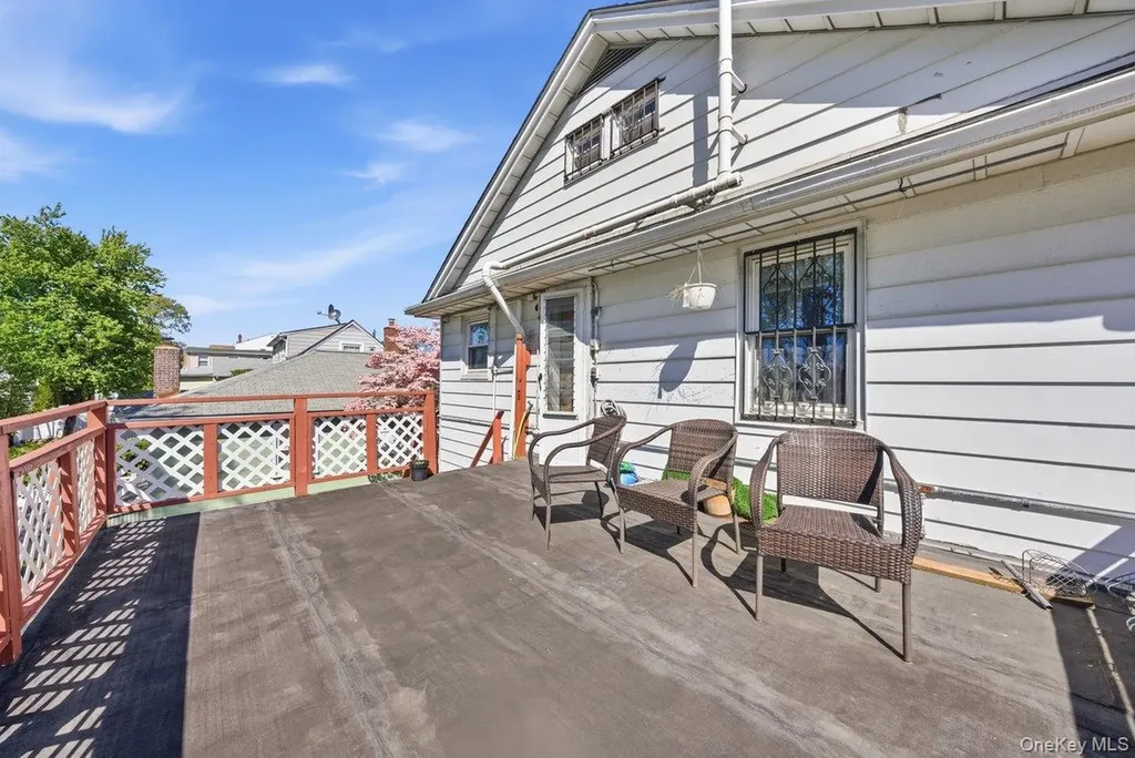 7 Byron Avenue Yonkers NY 10704