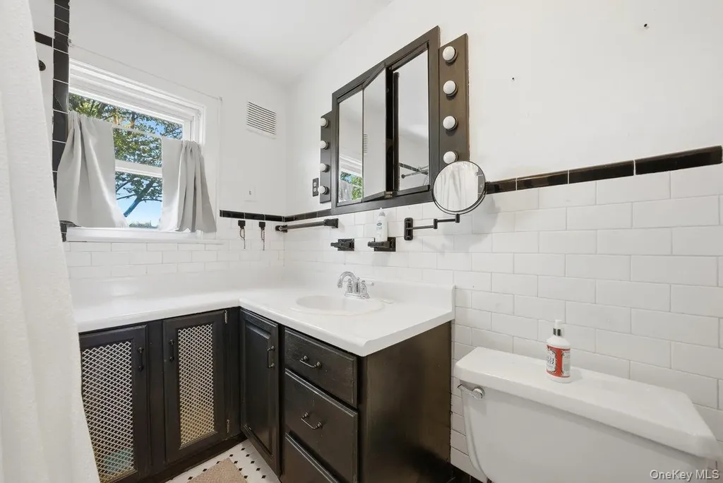 7 Byron Avenue Yonkers NY 10704