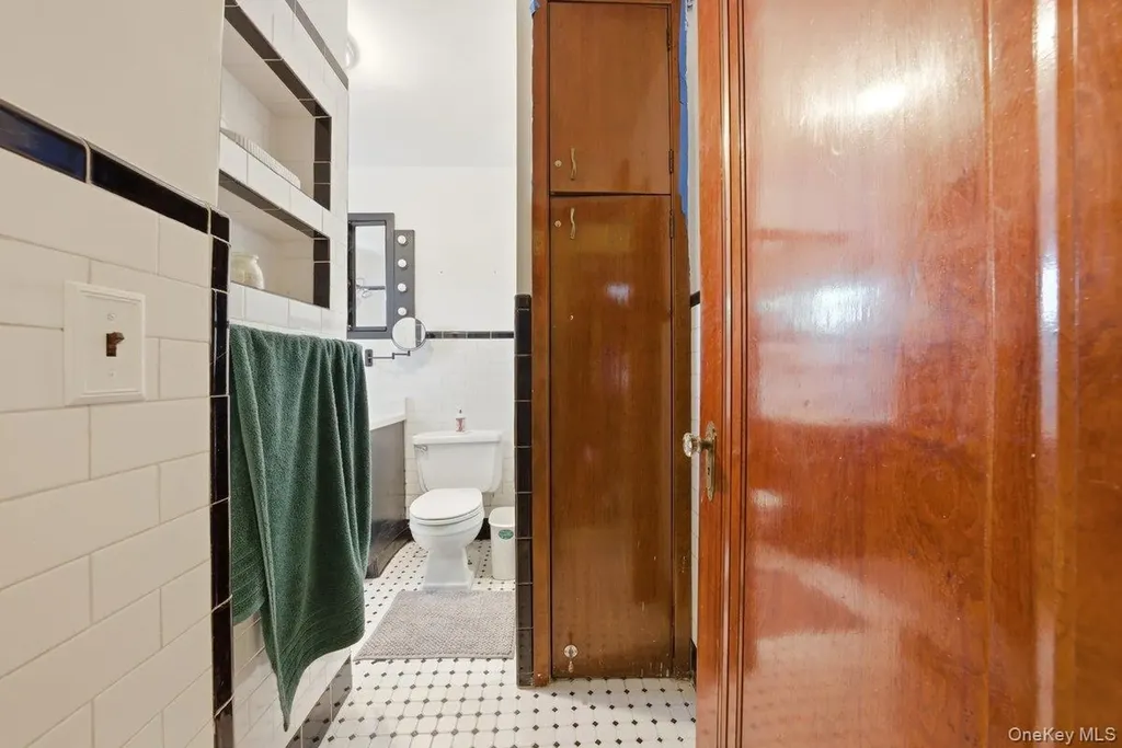 7 Byron Avenue Yonkers NY 10704