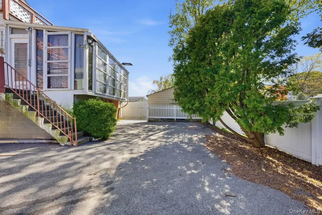 7 Byron Avenue Yonkers NY 10704