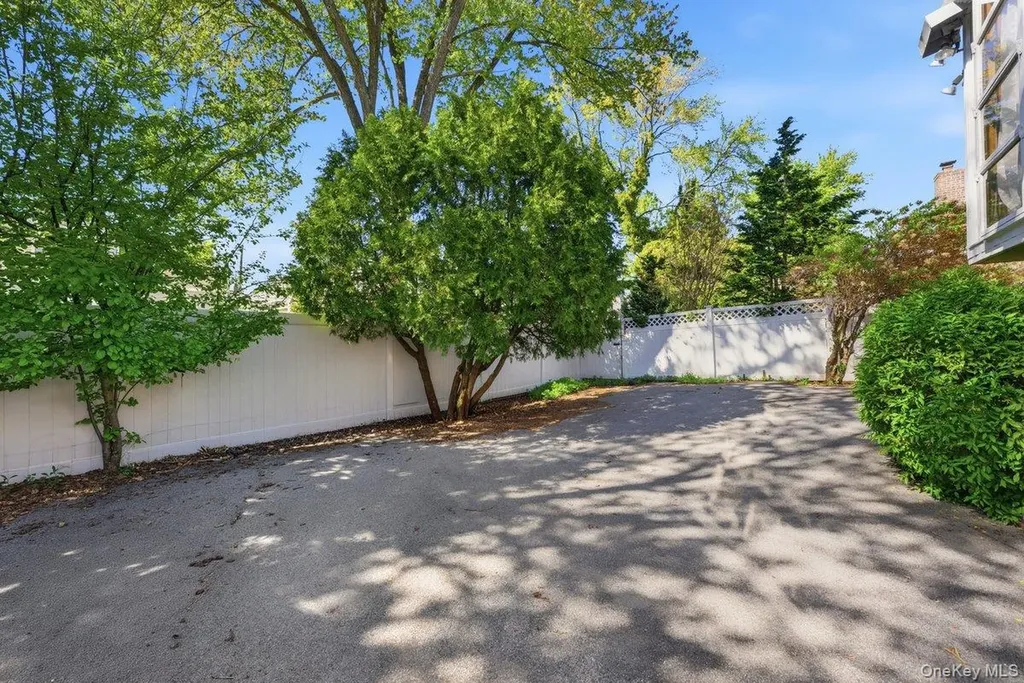 7 Byron Avenue Yonkers NY 10704