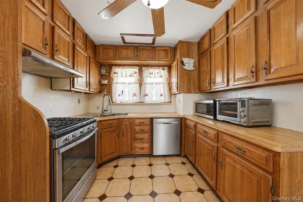 7 Byron Avenue Yonkers NY 10704