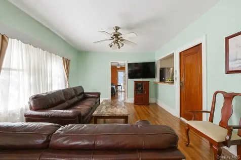7 Byron Avenue Yonkers NY 10704
