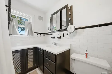 7 Byron Avenue Yonkers NY 10704