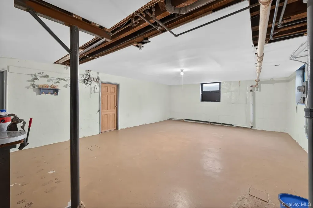7619 Ditmars Boulevard East Elmhurst NY 11370