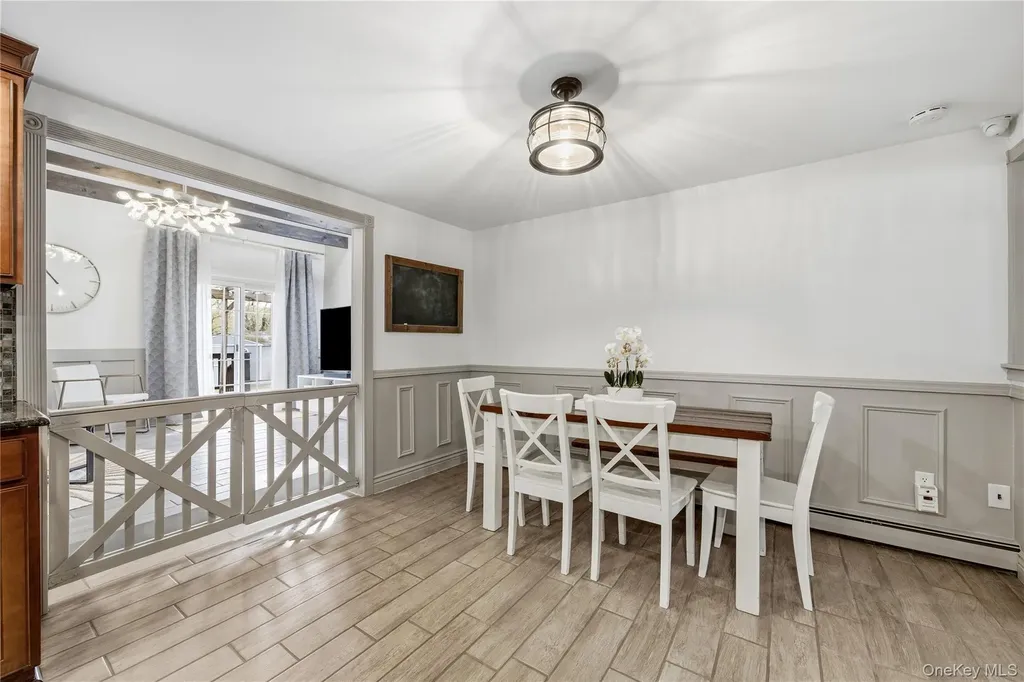 1055 Sipp Avenue Medford NY 11763