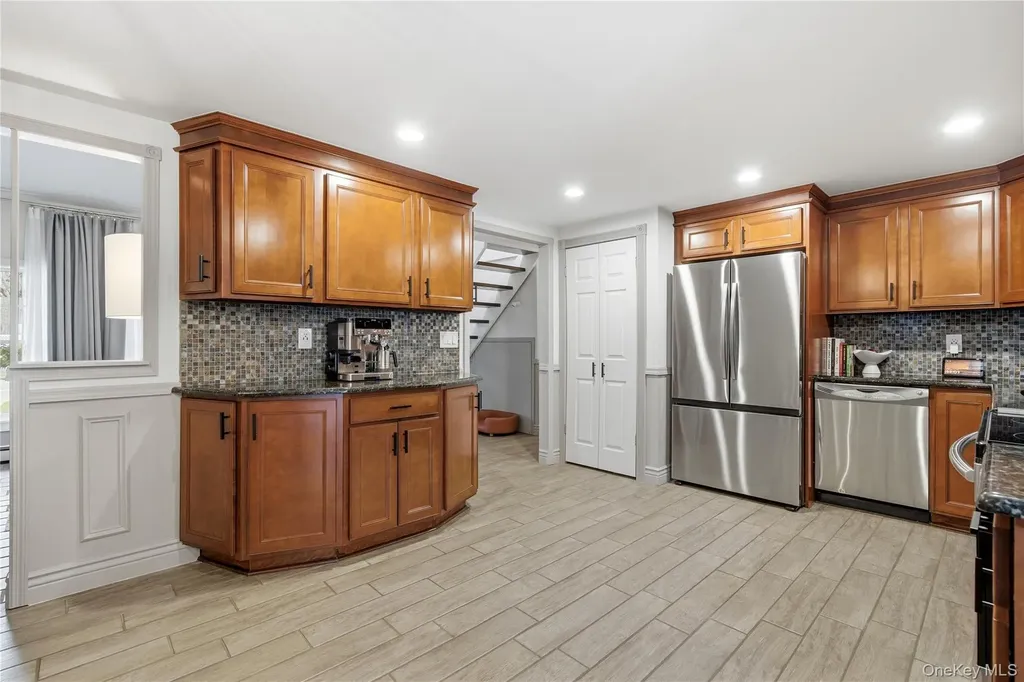 1055 Sipp Avenue Medford NY 11763