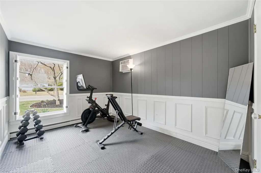 1055 Sipp Avenue Medford NY 11763