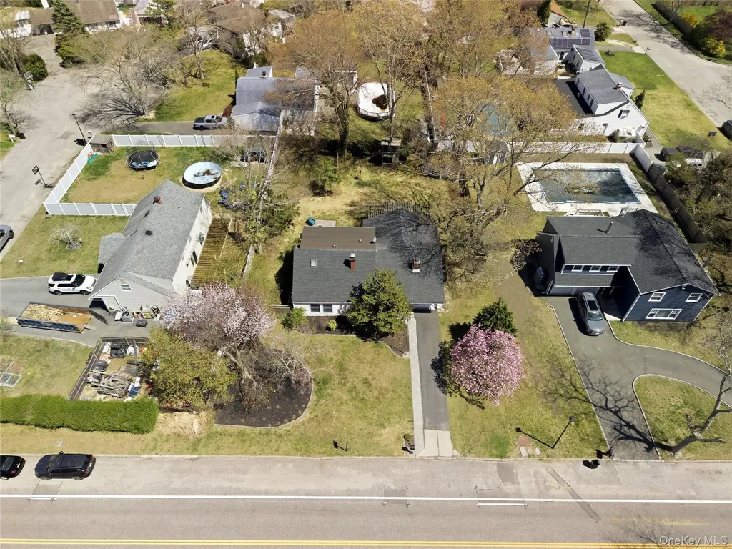 1055 Sipp Avenue Medford NY 11763