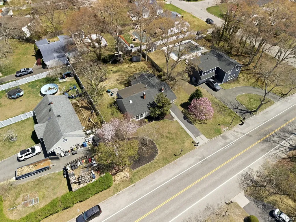 1055 Sipp Avenue Medford NY 11763