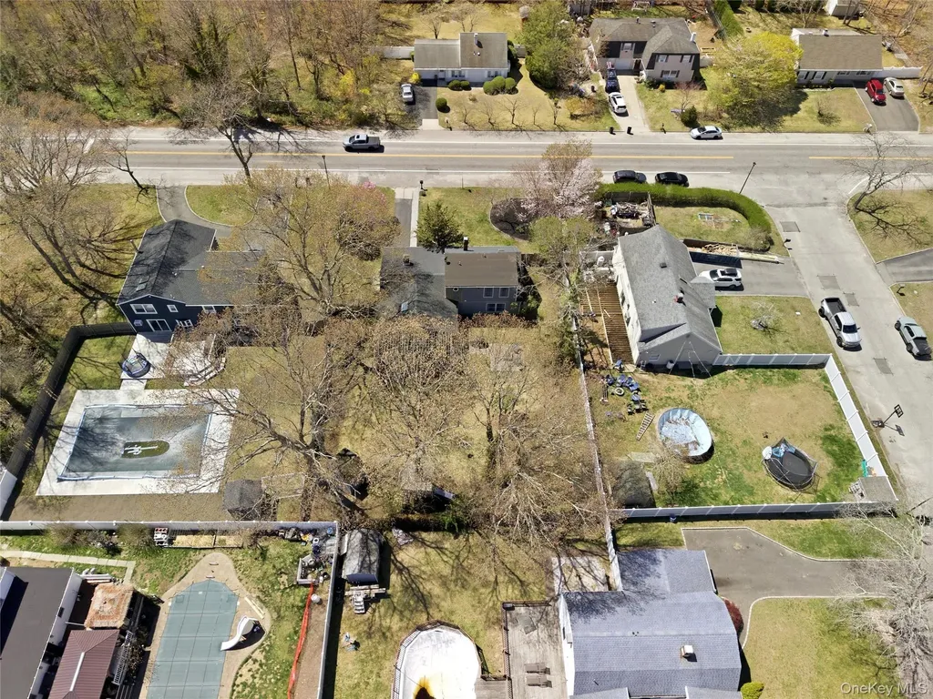 1055 Sipp Avenue Medford NY 11763