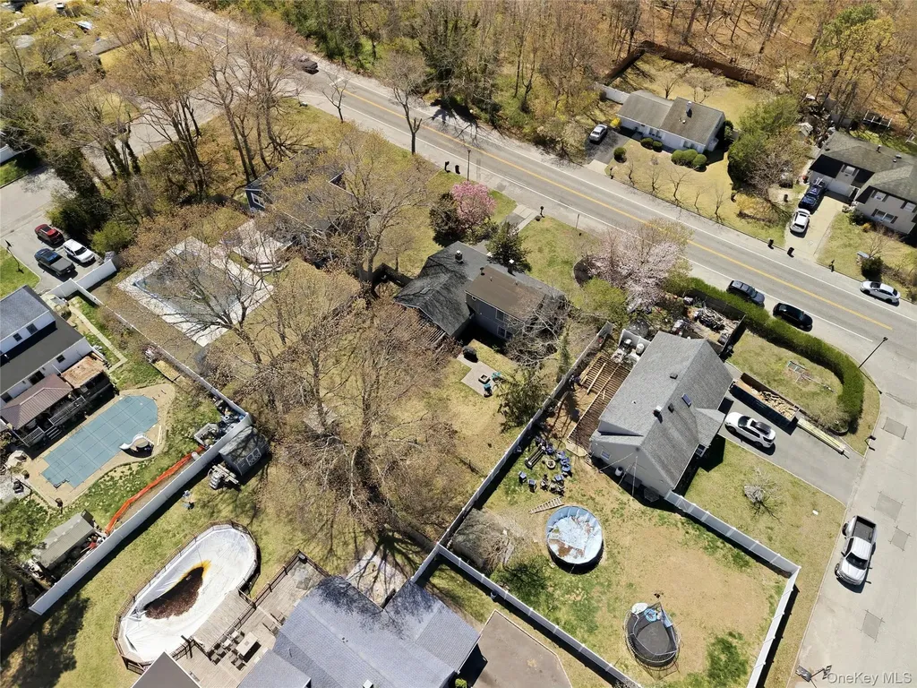 1055 Sipp Avenue Medford NY 11763