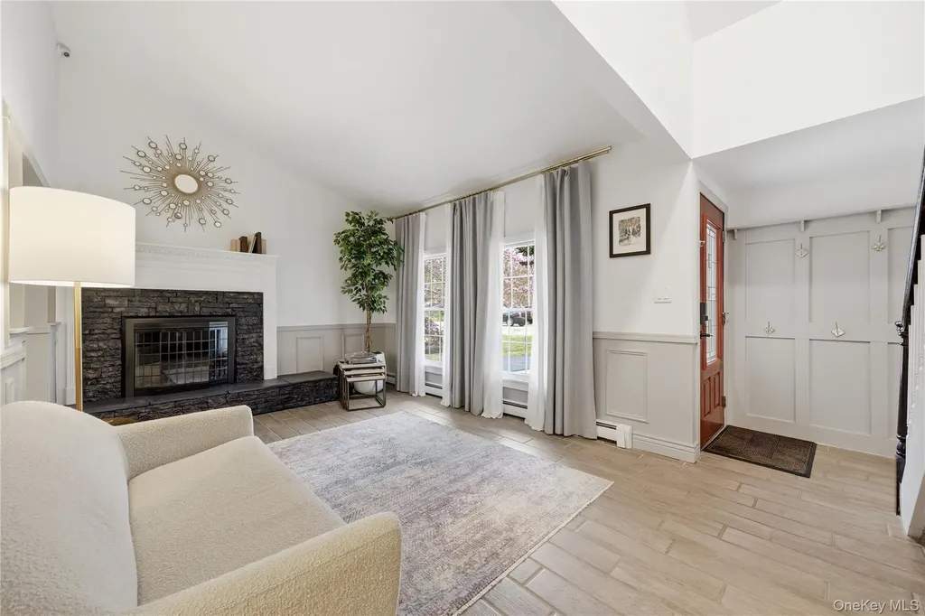 1055 Sipp Avenue Medford NY 11763