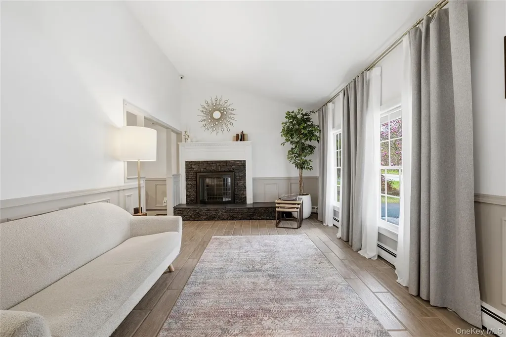 1055 Sipp Avenue Medford NY 11763