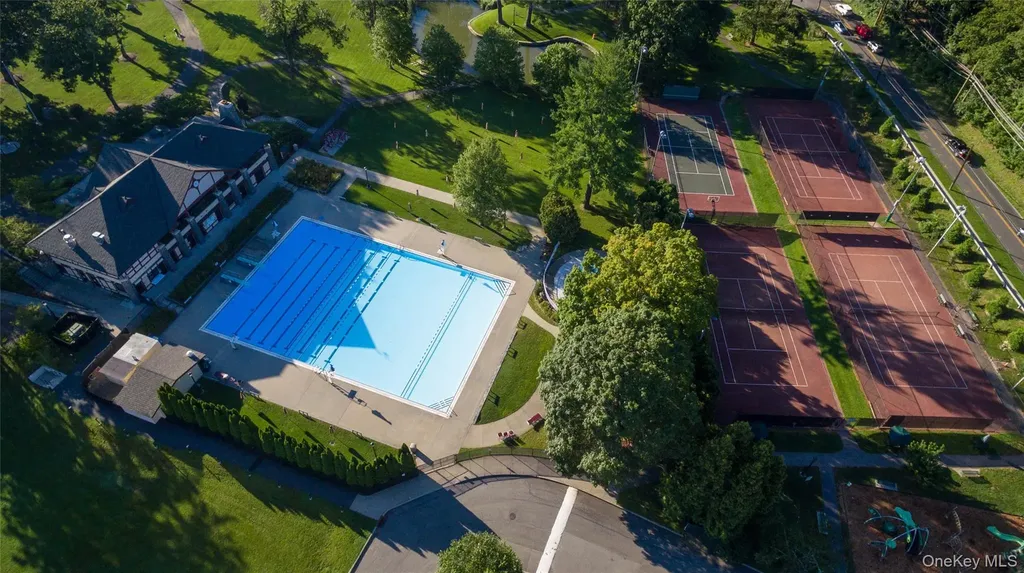 280 N State Road Briarcliff Manor NY 10510
